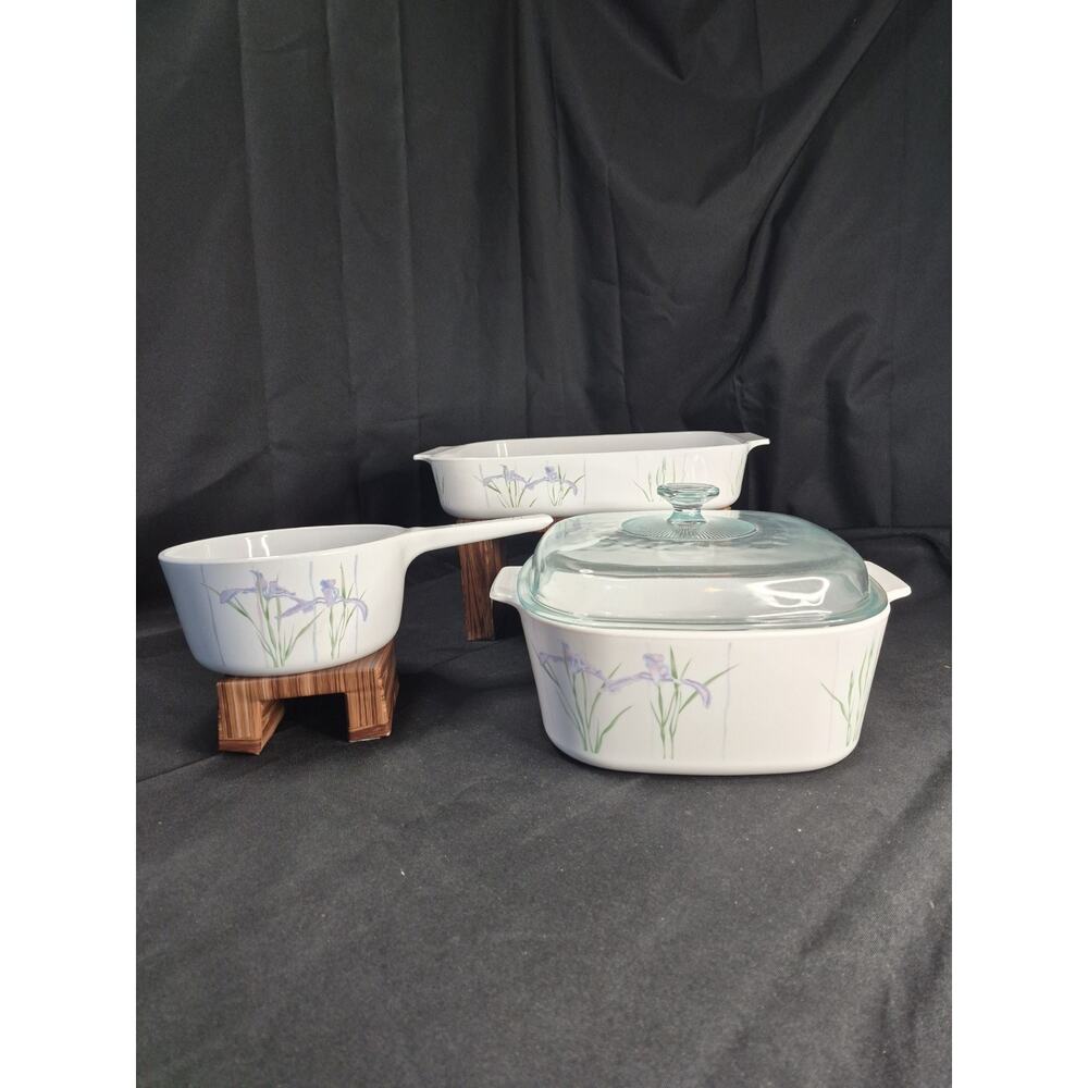 Corning Ware Shadow Iris Casserole Dishes Set Of 3 Plus 1 LID. BAKING COOKWARE.